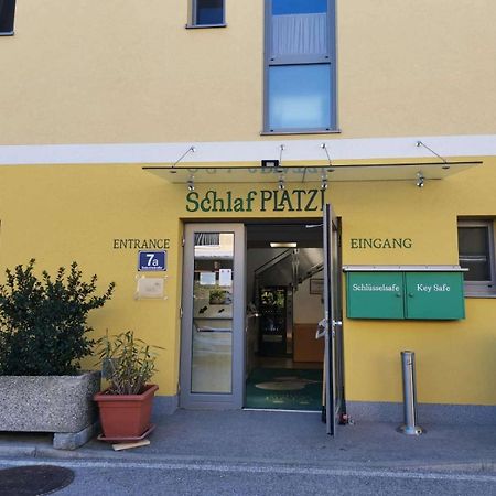 Hotel Schlafplatzl Marchtrenk Exterior foto